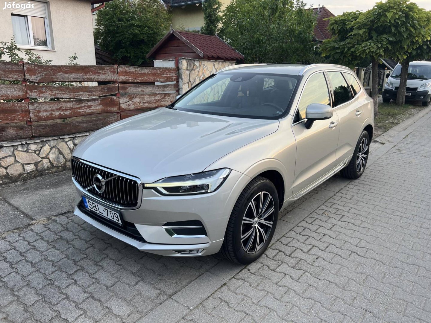 Volvo XC60 2.0 [D4] Inscription Geartronic M.o-...